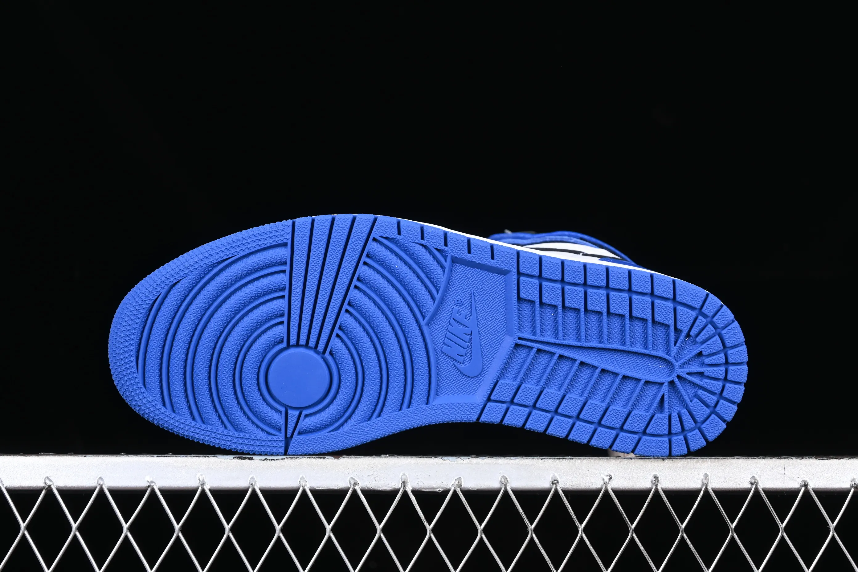 All categories Air Jordan Jordan series basketball shoes Air Jordan 1 High Air Jordan 1 Hihg "Fragment" AJ1 Joe 1 Lightning Hiroshi Fujiwara 716371-040
